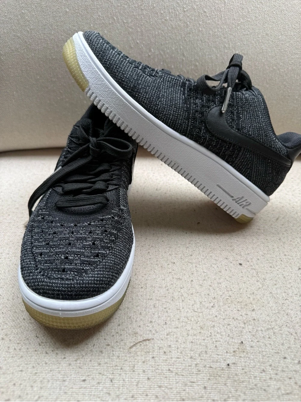 Nike Men's Black Knit Low-Top Sneakers with White Midsole and Yellow Gum Outsole